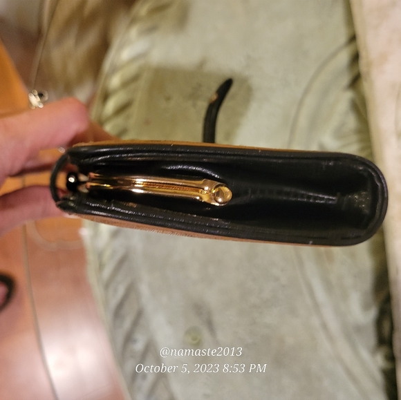 L.A.M.B. by Gwen Stefani Bullseye Wallet Pocket Book Luxury Designer #574 - Picture 8 of 13